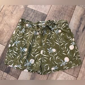 Calypso St. Barth Green Floral Stretch Shorts Ruffle Vacation Beach Palm Tree